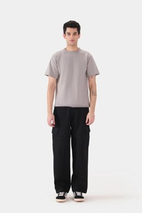 Camiseta de malla unisex oversize de algodón con hombros caídos y manga corta, estilo casual y streetwear. - Product Image 3
