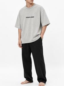 เสื้อยืดคอตตอนสีเทาทรงโอเวอร์ไซส์สำหรับผู้ชาย คอกลม แขนสั้น พิมพ์โลโก้ตามสั่ง ผ้าเจอร์ซีย์สวมใส่สบาย ระบายอากาศได้ดี ดีไซน์ด้านหน้าแบบกำหนดเองได้ - Product Image 1