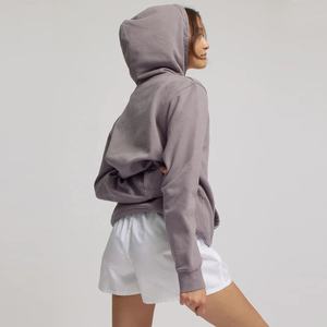 Ensemble de survêtements 2 pièces assortis pour femmes Sweat à capuche avec poches pour shorts Survêtement d'hiver - Product Image 3