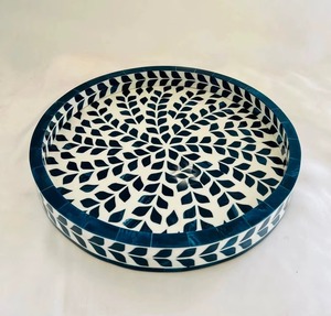 Plateau décoratif de luxe en os incrusté pour console et étagère, design gravé, pièce unique - Product Image 2