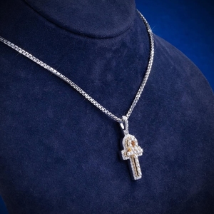 Pendentif Croix de Luxe Personnalisé en Moissanite VVS, Argent Sterling 925, Bijou Hip Hop Diamanté Effet Glacé, Cadeau Tendance - Product Image 5