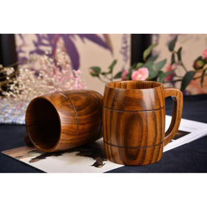 Juego de Tazas Elegantes Estilo Barril de Madera con Textura Natural, Acabado Liso y Asa Resistente, Perfectas para Servir Bebidas - Product Image 1