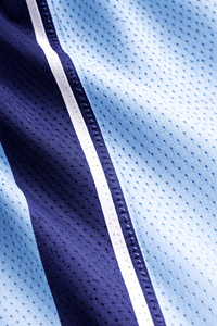Ensemble Maillot et Short de Basketball Personnalisé Bleu Clair à Rayures Uniforme d'Équipe Respirant Séchage Rapide Vêtements de Sport - Product Image 6