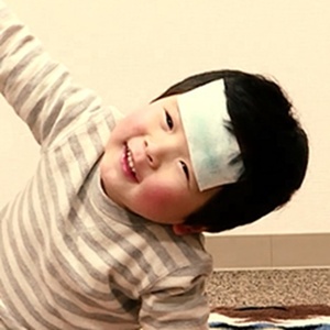 2023 Nhật Bản Siêu Làm Mát Gel Tấm Chất Lượng Cao Cơ Thể Nhanh Chóng Làm Mát Vá Top Bán 4-Mảnh Hộp Giá Bán Buôn - Product Image 3