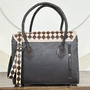 Sac fourre-tout en cuir artisanal haut de gamme, nouveau design en cuir à carreaux, sac à main avec panneau en cuir de vache unique pour femmes - Product Image 6