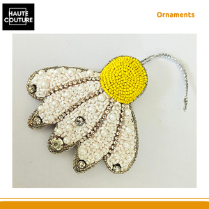 Fabriqué en Inde, ornements festifs suspendus en forme de patte, brodés à la main, pour la décoration de la maison, avec perles et strass, en promotion - Product Image 5