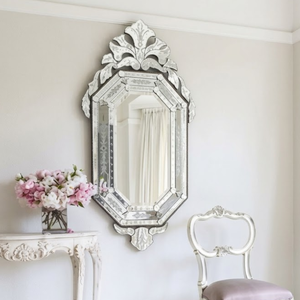 Espejo de Pared Decorativo de Estilo Barroco Veneciano Vintage |   Espejo Decorativo de Lujo con Marco Tallado Ornamentado para Decoración del Hogar - Product Image 1