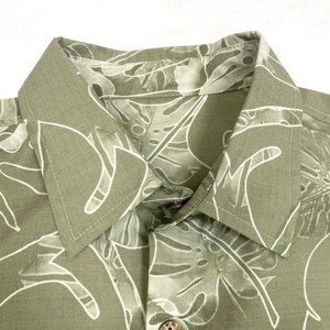 Camicia da uomo con stampa di foglie di Monstera tropicale, vestibilità ampia, in tessuto simile al Tencel, comoda per la spiaggia. - Product Image 6