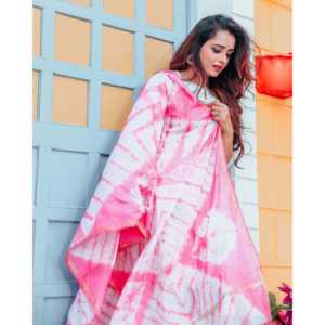 Ensemble de costume en coton blanc à motifs roses faits à la main pour femmes avec dupatta rose, taille XS - Product Image 6