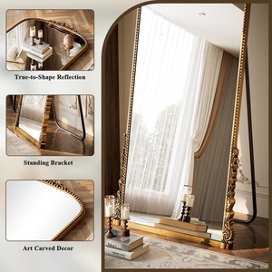 Miroir décoratif de style royal avec cadre en métal finition or, idéal pour la décoration de maison de luxe et les cadeaux, fabriqué en Inde. - Product Image 4