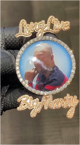 จี้ห้อยคอแบบฮิปฮอปชุบทองคำขาว 925 ประดับเพชรโมอิสซาไนต์ตามสั่ง พร้อมใส่รูปภาพและชื่อ - Product Image 2