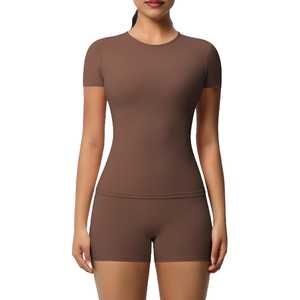Conjunto Deportivo de 2 Piezas para Mujer, Color Verde Claro, Top de Manga Corta, Pantalones Cortos de Cintura Alta, Tejido Sólido Transpirable, Primavera Verano - Product Image 2