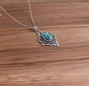 Colgante de Plata de Ley 925 con Baño de Platino Azul Natural, Gema Rectangular Vintage con Efecto Druzy, Joyería, Regalo de Aniversario - Product Image 1