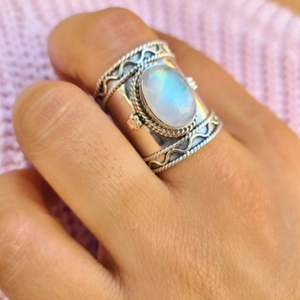 Bague en argent sterling 925 avec cabochon en pierre de lune, bijou artisanal - Product Image 5