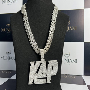 Munjani Impex - Colgante de Plata de Ley 925 con Diamante Corte Baguette, Certificado IGI, Joyería Fina para Hombre, Estilo Cristiano de Lujo - Product Image 1