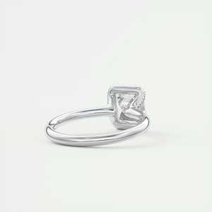 Bague solitaire demi-halo en forme de croissant avec diamant de laboratoire taille Asscher de 2,15 carats et sertissage encastré en or blanc 14 carats - Product Image 6