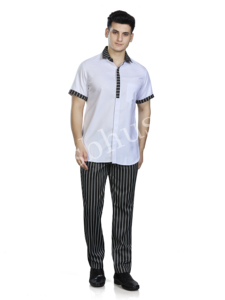 Camisa de uniforme de hotel de manga corta para hombre con cuello y puños a rayas, corte regular, para personal de limpieza - Product Image 2