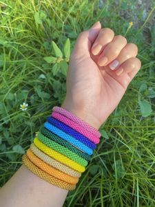 ชุดสร้อยข้อมือเชือกถักประดับลูกปัดแก้วลายสีดำทอง งานถักมือสำหรับผู้หญิง เครื่องประดับแฟชั่นแพ็คเซ็ต - Product Image 6