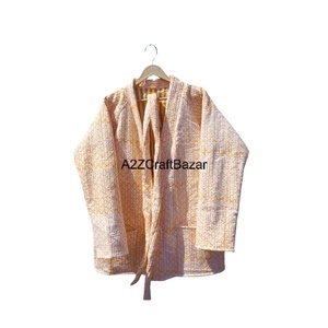 Robe de chambre matelassée réversible pour femme, 100 % coton, motif floral imprimé en blocs, toutes saisons, veste à séchage rapide, fermeture boutonnée, douce - Product Image 1