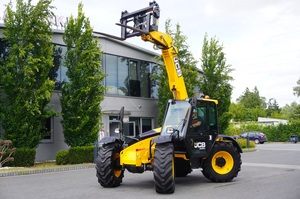 รถยกเทเลแฮนด์เลอร์ JCB รุ่นใหม่ 526-56 ความสูงของงา 75 มม. ล้อ PU/ยาง 5.6 ม. 2600 กก. สำหรับใช้งานนอกพื้นที่และในอาคาร - Product Image 3