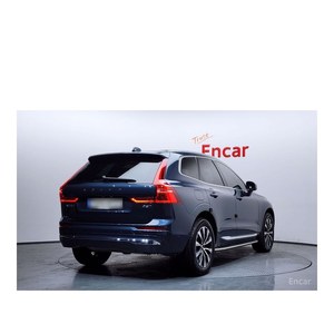 Volvo XC60 B5 Ultimate 2023 con Volante a la Izquierda, Caja de Cambios Automática, Asientos de Cuero, Cámara Trasera - 12,822 km, Rojo Brillante - Product Image 2