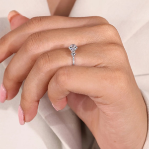 Produit tendance - Bague de fiançailles et de mariage en or jaune 14 carats avec diamant rond de 0,65 carat cultivé en laboratoire - Product Image 5