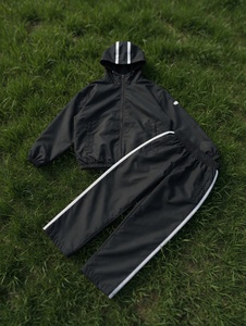 Ensemble de survêtement haute performance pour la course à pied et l'entraînement en salle de sport, tissu respirant, résistant à la transpiration, vêtements de sport confortables - Product Image 2