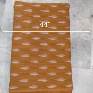 Tela de Algodón Ikat Tejida a Mano con Nudos de Tierra |   Tela Tradicional Lavable, Ecológica y Sostenible para Textiles del Hogar - Product Image 4