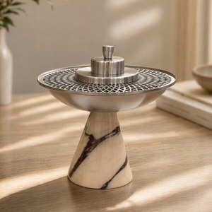 Brûleur d'encens de luxe en marbre avec base en métal argenté brossé, encensoir Bakhoor avec couvercle perforé, décoration d'intérieur - Product Image 2