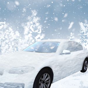 Funda Protectora Extra Grande para Parabrisas de 68.5" X 43", Impermeable, Contra Nieve, Hielo y Escarcha - Compatible con Coupé, Sedán y Camioneta - Product Image 4