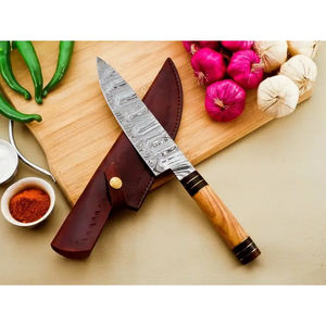 Couteau de chef moderne personnalisé fait main Burraq, lame en acier Damas de 8 pouces, épaisseur 3,0 mm, manche en bois, étui en cuir - Product Image 2