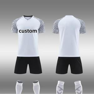 Conjuntos de Uniformes de Fútbol Personalizados y Económicos, Camisetas de Fútbol de Poliéster de Secado Rápido, Ropa Deportiva Transpirable para Clubes y Equipos Masculinos - Product Image 4