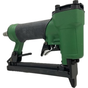 APLUS SP50-10P, Agrafeuse pneumatique pour emballage 16mm, Couronne 13mm, Agrafe SB103020 pour l'emballage - Product Image 3