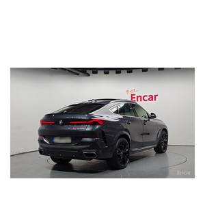 BMW X6 M50i 2022 con Volante a la Izquierda, Caja de Cambios Automática, Cámara Trasera, 39,049 km - Product Image 2