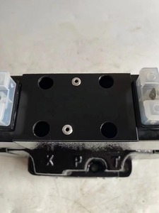 วาล์วควบคุมทิศทางไฮดรอลิกแบบโซลินอยด์ DG5V-7-2N-M-U-H7-30 ซีรีส์ DG3V DG4V DG5V รุ่น DG4V-3-6N-M-U-H7-60 - Product Image 3