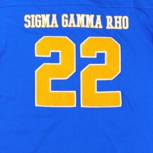 T-shirt oversize en jersey Sigma Gamma Rho pour femme, manches courtes, col en V, chemise de sport, motif graphique personnalisé avec lettres grecques de la sororité 22, couleur bleu roi - Product Image 6