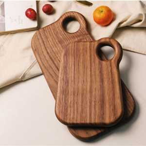 Planche à découper en bois massif naturel, forme rectangulaire, pour la cuisine, écologique, passe au lave-vaisselle - Product Image 3