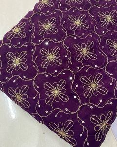 Tissu en velours élégant brodé avec un motif jacquard à paillettes pour robes de soirée, vêtements de cérémonie et robes de luxe - Product Image 1