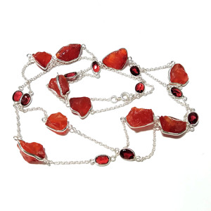 Collier Statement Bohème en Corail Rouge Naturel et Grenat, Perles en Argent Sterling 925, Pierre Brute Faite à la Main, Longue Chaîne, Bijoux Certifiés - Product Image 1