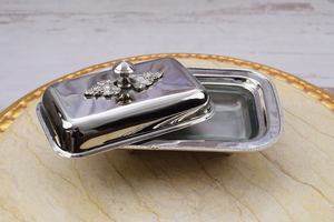 Metal Butter Dish with Cover – Durable <b>Kitchen</b> Butter Keeper - Product Image 5