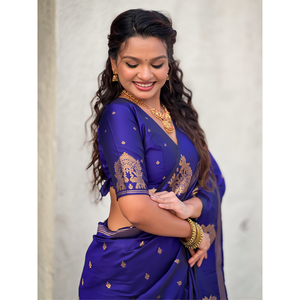 Sari Tradicional Violeta con Bordado Zari, Seda Suave, Ropa India y Pakistaní - Product Image 3