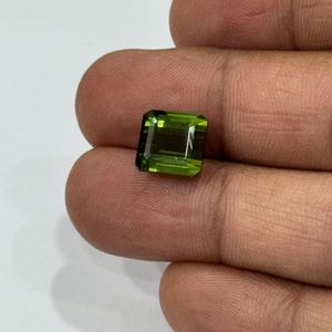 Excellente tourmaline verte naturelle, taille octogonale fantaisie, 7,25 carats, pureté loupe, pierre précieuse non montée, qualité AAAA, Madagascar, qualité joaillerie fine - Product Image 4