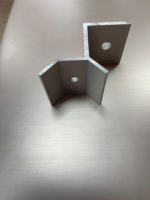 Pince de fixation pour tôle ondulée solaire en aluminium V22 avec coussinet EPDM et attaches pour système de montage sur toit métallique