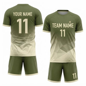 Tenue de football haute performance avec tissu léger et respirant, évacuation de l'humidité, personnalisable pour équipe de football - Product Image 1