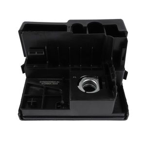 2016-2024 Chevrolet Malibu Sedan 1.5L 2.0L L4 Benzina Gruppo Distribuzione Batteria Anteriore Fusibili in Plastica Nera e Metallo Portafusibili 84335366 - Product Image 1