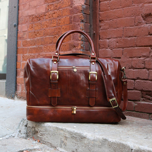 Customized Style Sport-Style Genuine Cowhide Leather Duffel Bag Waterproof 20-36L Capacity Adjustable Straps Zipper Closure - Product Image 5
