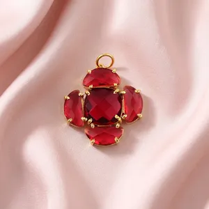 Joyería al por mayor: Colgante de moda con diseño de flor, racimo y cojín, con rubí y cuarzo, chapado en oro de 18K, antideslustre - Product Image 1