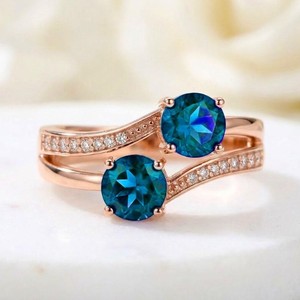 Bague de mariage en argent 925 plaqué or rose avec topaze bleue de Londres taille ronde, double pierre, bague de promesse, vente en gros - Product Image 1