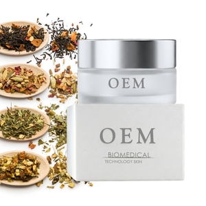 Crème pour le visage éclaircissante à l'extrait de feuille de cerisier, texture lisse, OEM ODM, personnalisation des soins de la peau - Product Image 3