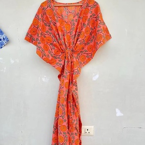Robe caftan indienne en coton à fleurs Caftan long en mousseline de soie pour les mamans qui attendent une couverture de plage - Product Image 1